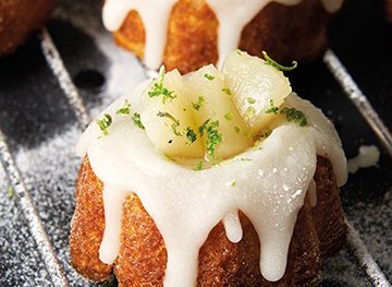 Pineapple cakes